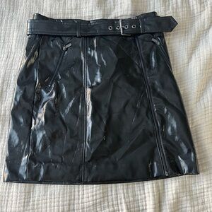 NWOT Karl Lagerfeld Black Leather Skirt with Belt Mini Size 6